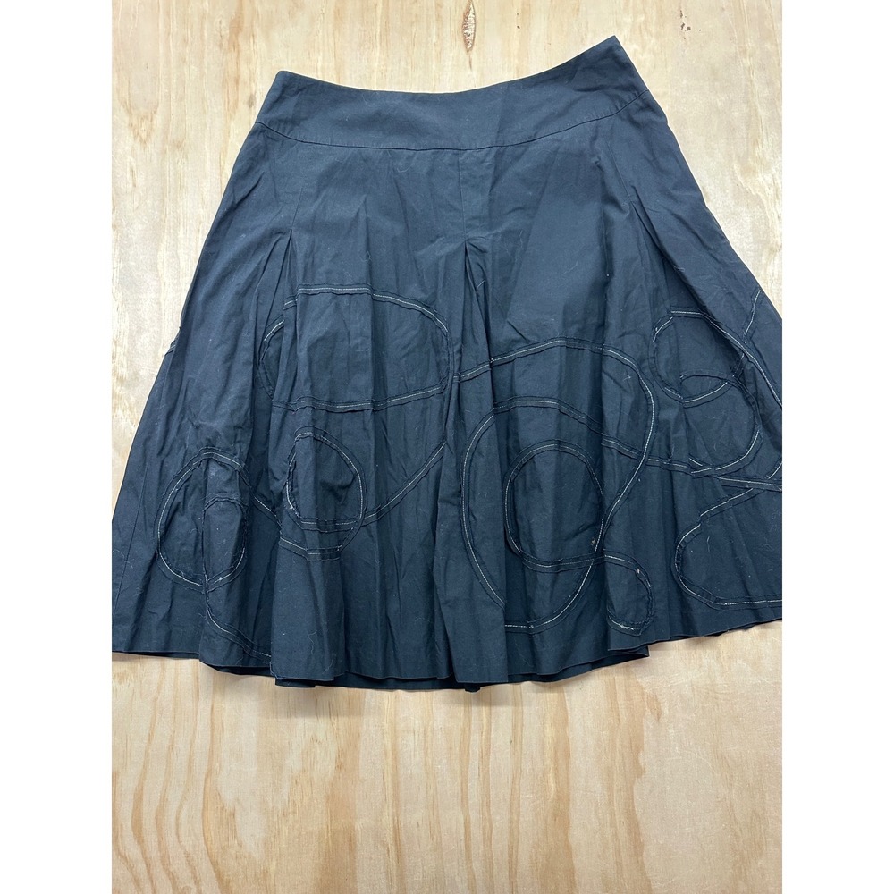 Talbots Black Cotton A-Line Skirt Size 10 Contrast‎ Stitch Circle Applique Knee